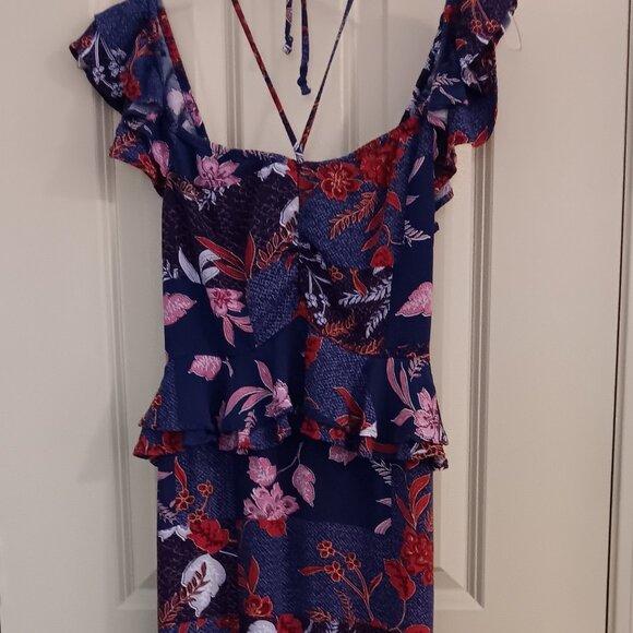 Dress - Picture 1 of 3